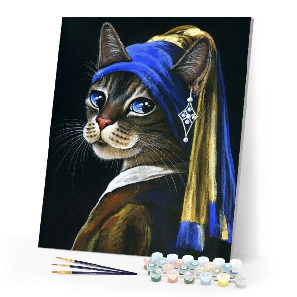 Young kitten with a pearl Supply